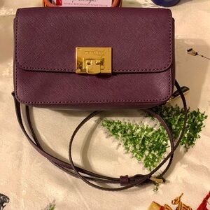 NWT- Michael Kors 2 For 1 Crossbody Wallet